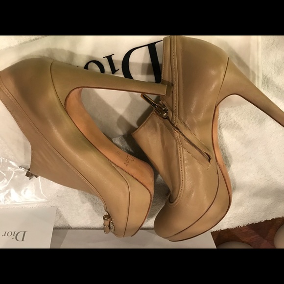 High heels booties - Picture 11 of 13